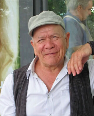 Sus obras quedan,<br/> por Mayte Navarro 3 Asdrubal Colmenarez Atril press e1744843771445
