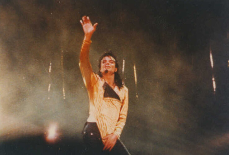 Michael Jackson Atril press e1753984541255