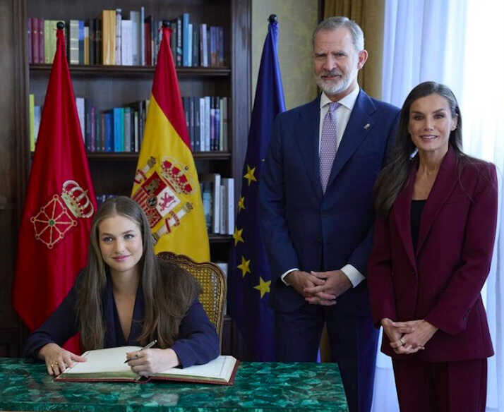 Princesa de Viana Atril. press e1759370394880